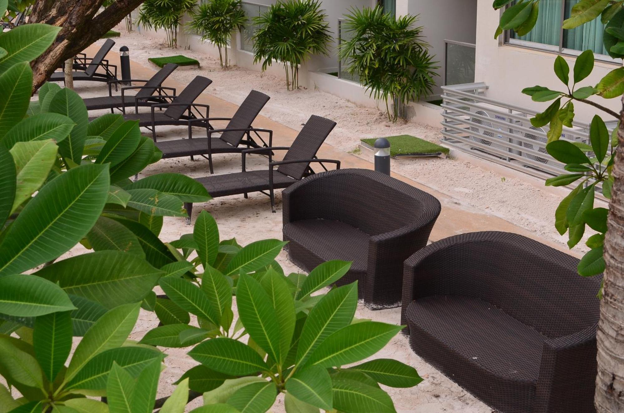 Maldives Laguna Beach Resort 3 乔木提恩海滩 外观 照片