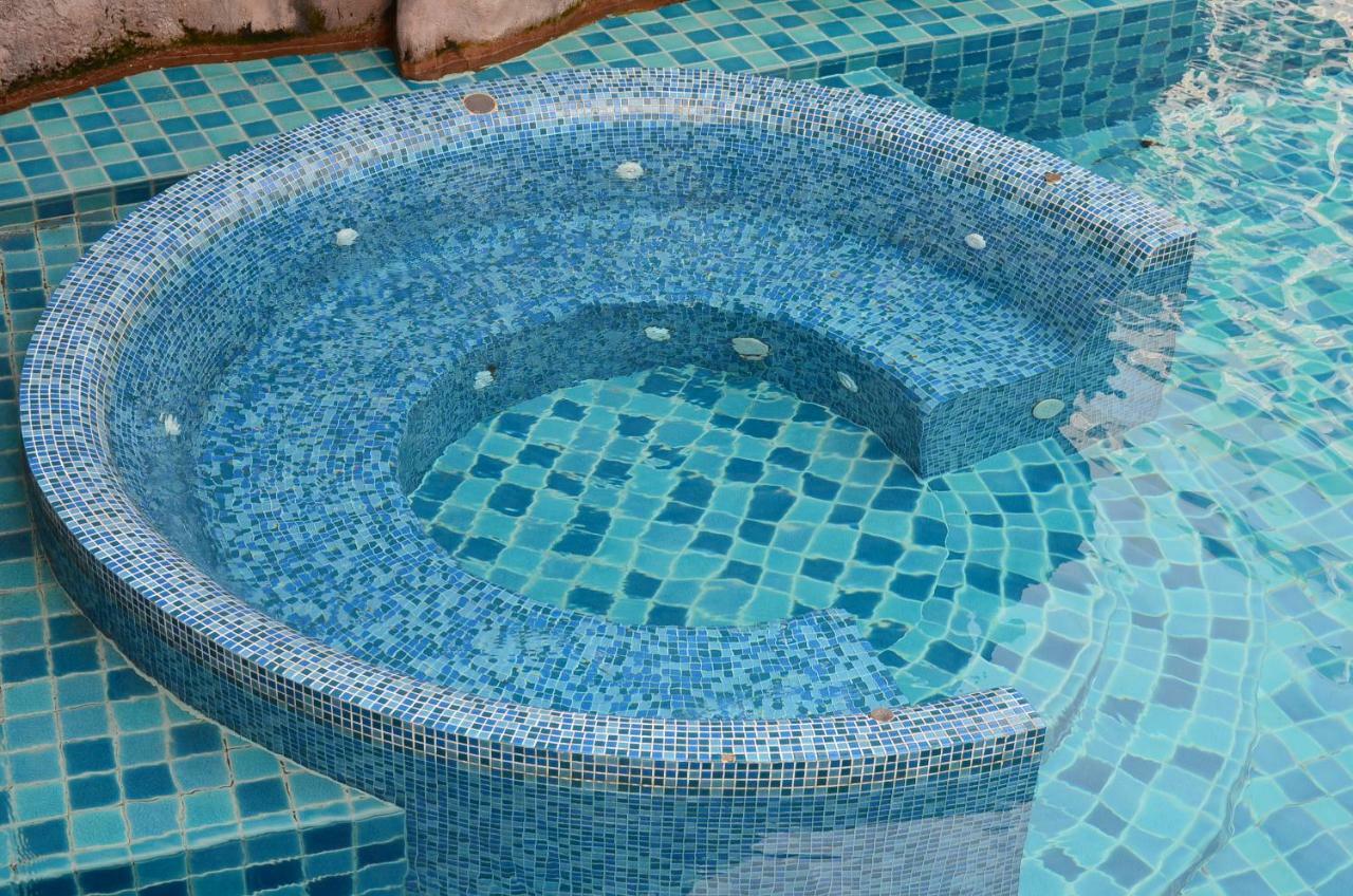 Maldives Laguna Beach Resort 3 乔木提恩海滩 外观 照片
